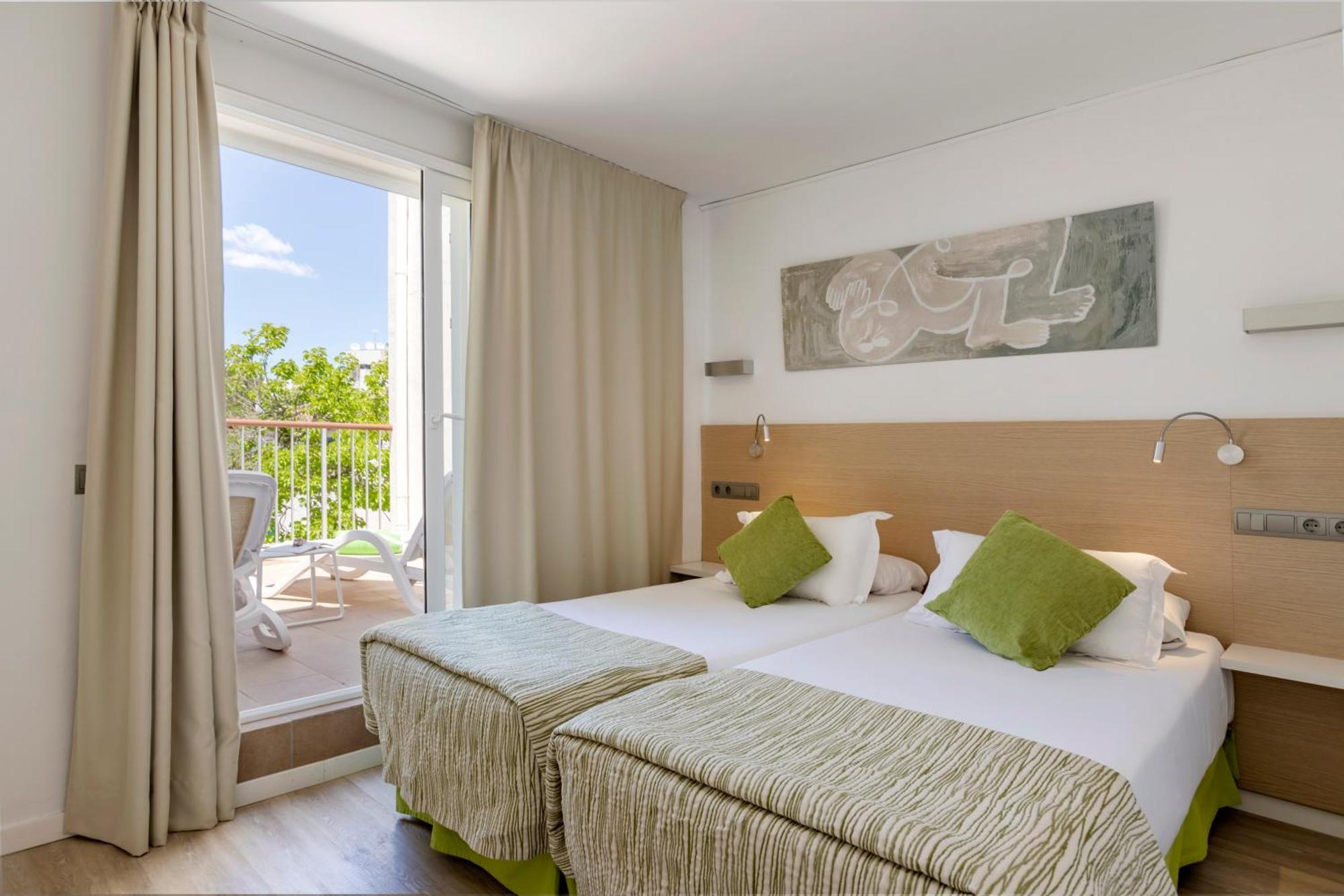 โอม พลาซา ซอน ริโก Aparthotel ปลายาเดปัลมา ภายนอก รูปภาพ